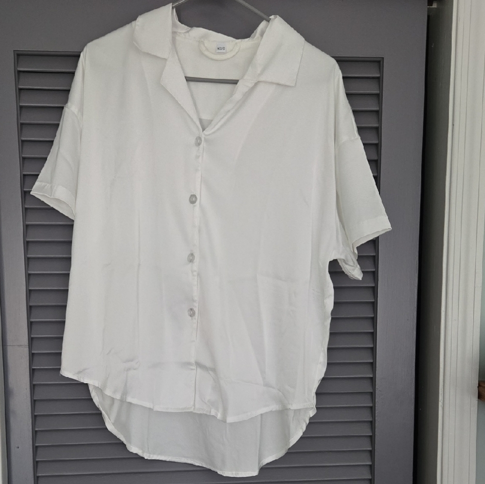 White Short Sleeve Button-Up Shirt